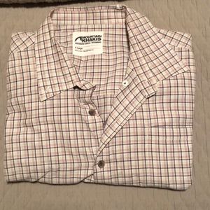 Men’s casual button down shirt